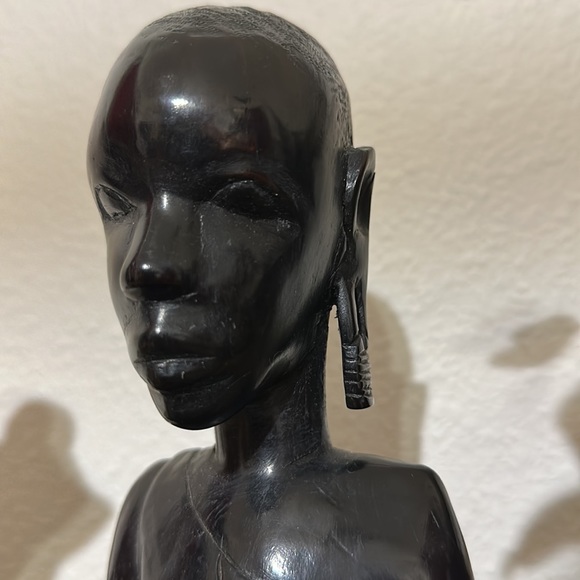 Hand carved Ebony Wood Statue - Picture 3 of 15